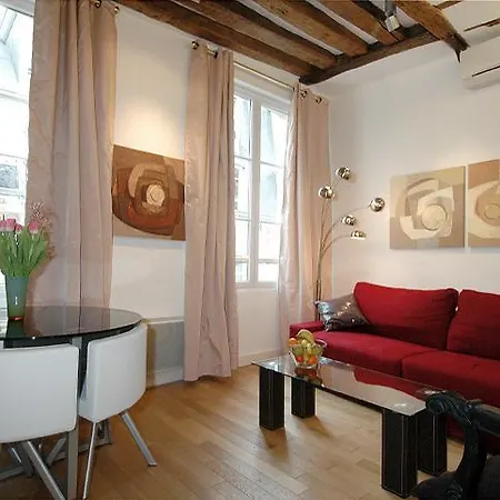 Holidaysinparis-bourg Tibourg Ii *